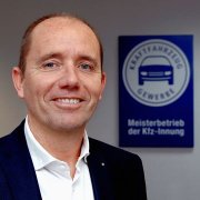 c/o  Autozentrum Hagelauer GmbH & Co. KG